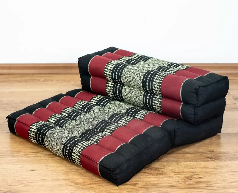 Kapok Stützkissen Faltbar (Schwarz/Rot) – Bild 3